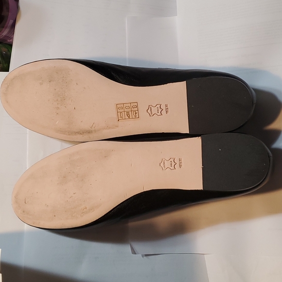 Tory Burch Flats. - Picture 11 of 16